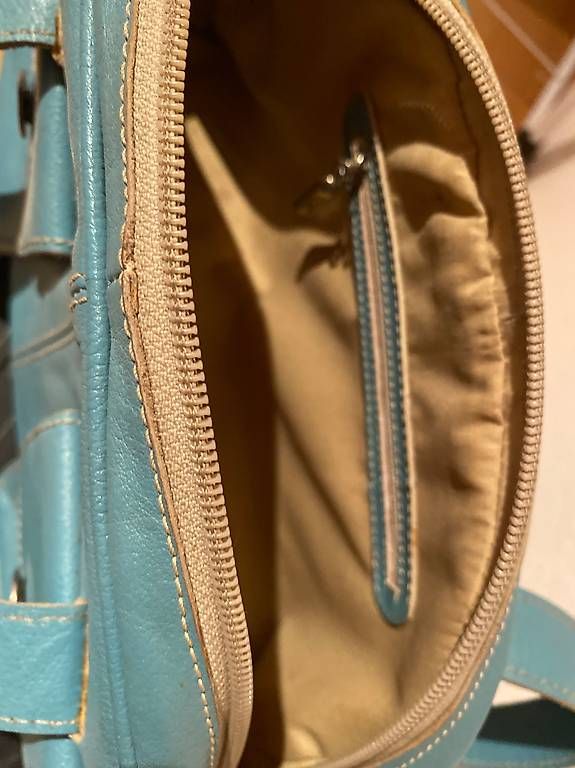 Taschen für Damen: Vintage Mini-Handtasche aus Leder – Gebraucht aus Wetzikon ZH von masabelina63 4