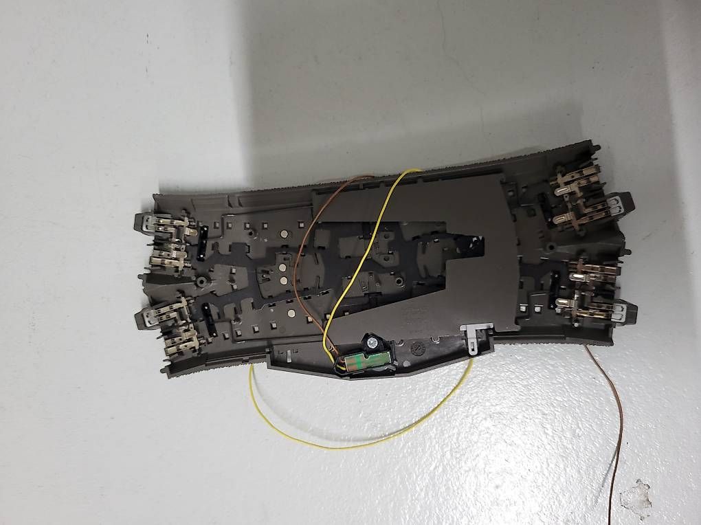 Modellini di ferrovie: Kreuzungsweiche – Usato da St. Antoni venduto da Menzce 1