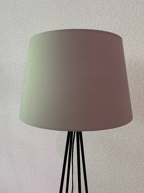 Lampade: Lampe sur pied avec abat-jour – Usato da Fribourg venduto da Brosciuttofunghi 2