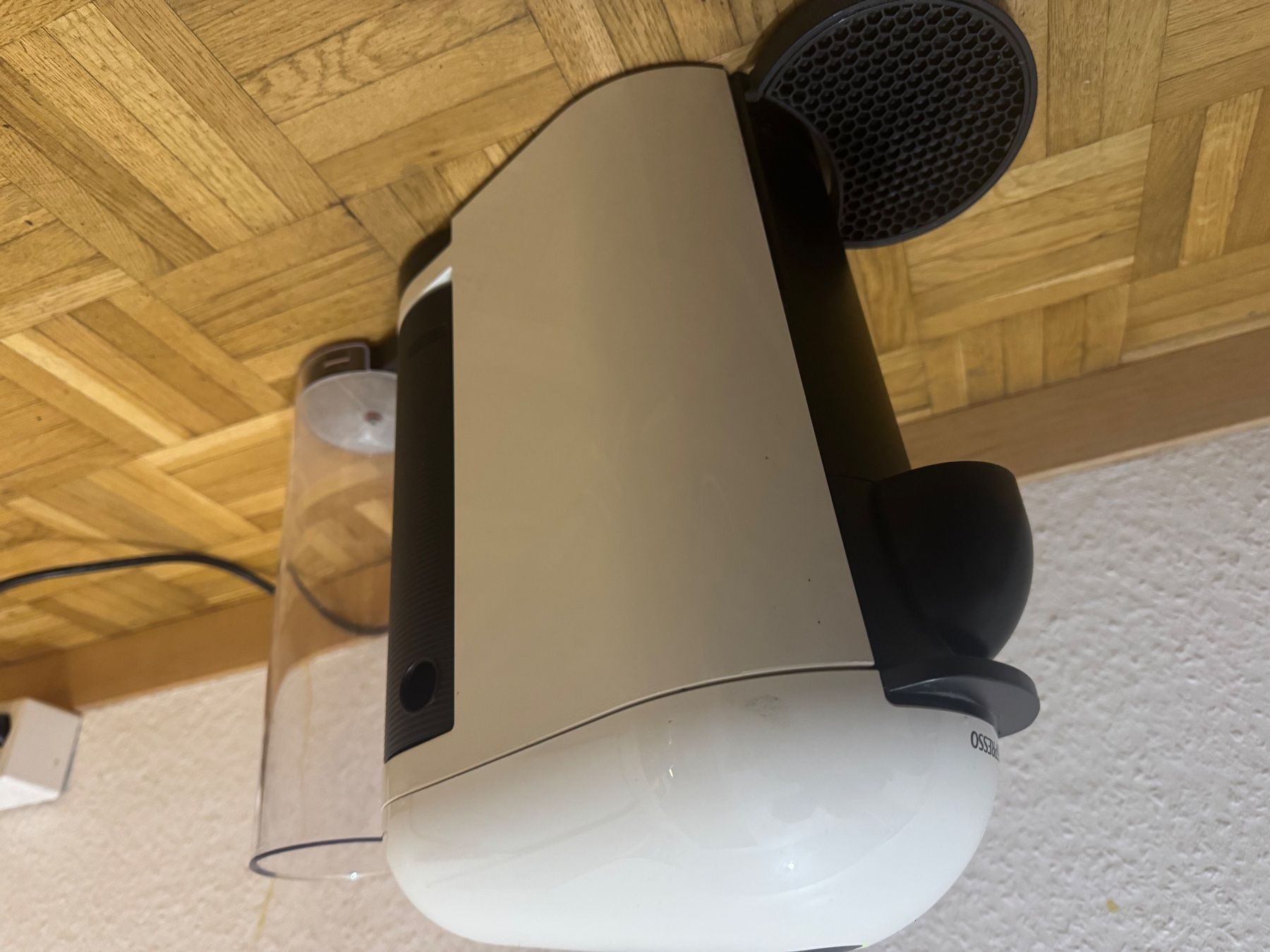 Macchine per caffè & Macchine per espresso: Nespresso Essenza Mini - Machine à café compacte blanche – Usato da Genève venduto da zak_25k7 1