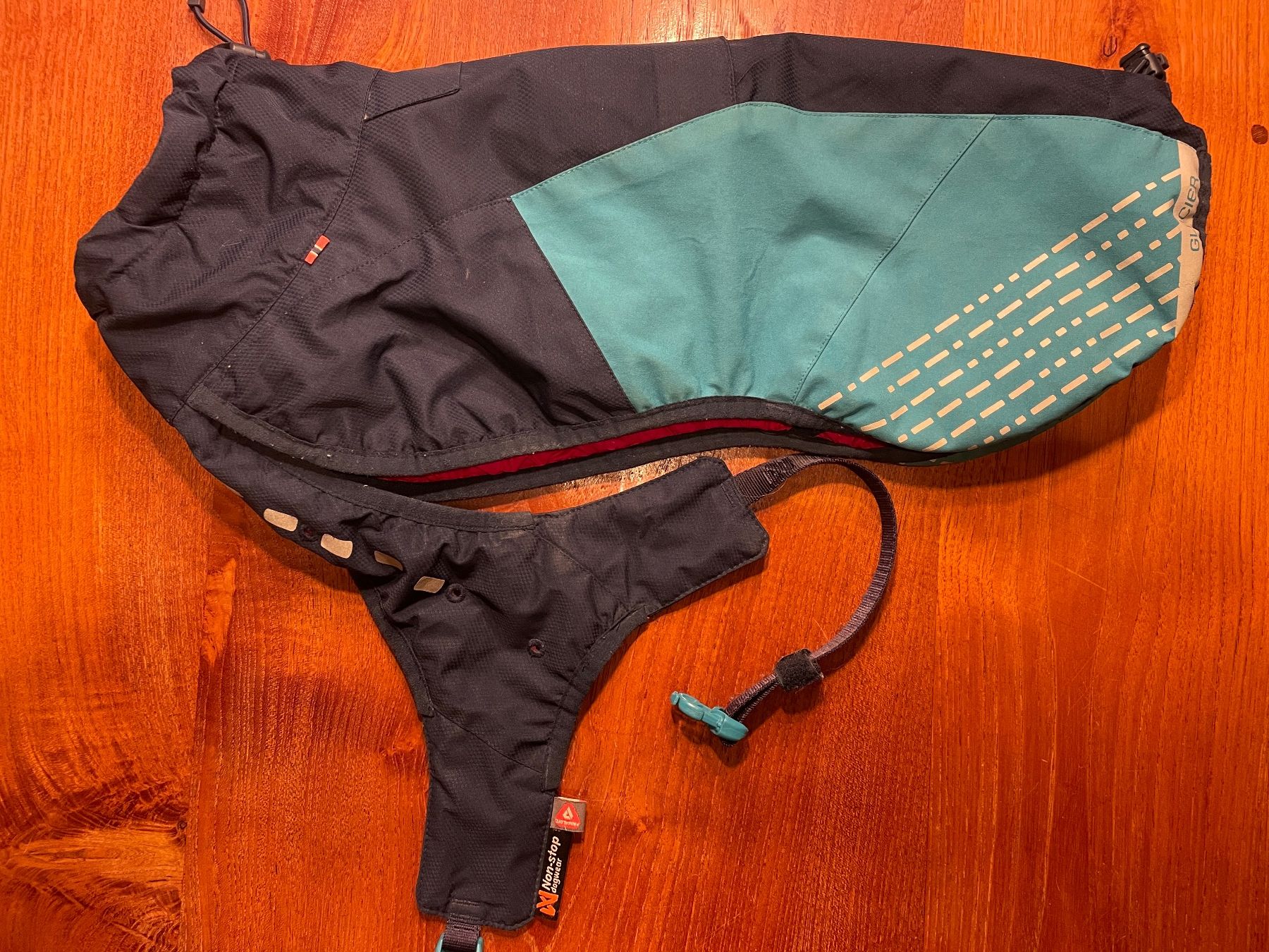 Non-Stop Dogwear Bekleidung: Non Stop Glacier 2.0 Hundewintermantel – Gebraucht aus Winterthur von sabinemarie 1