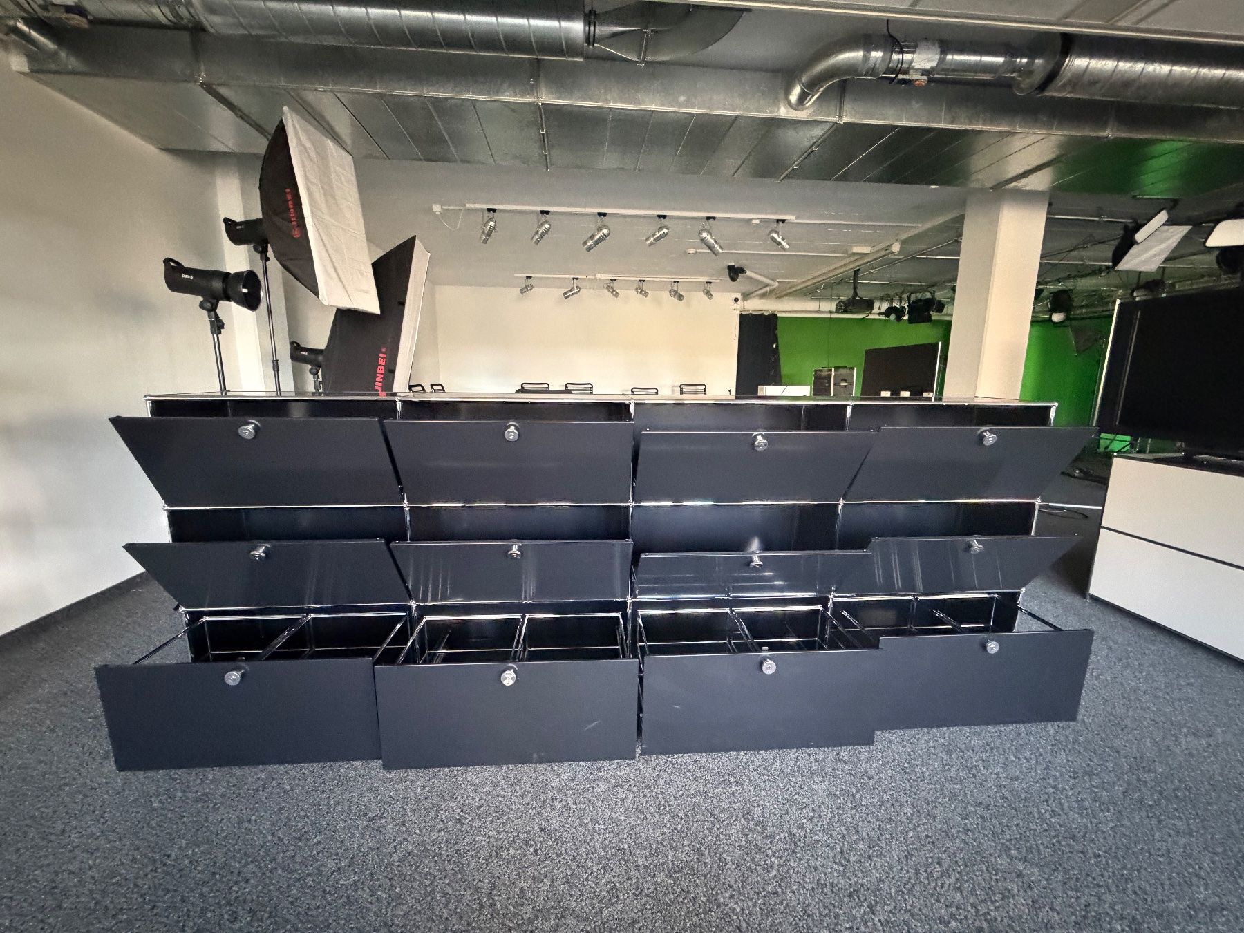 Cassettiere: USM Haller Sideboard anthrazit 4x3 Fach – Usato da Nänikon venduto da macqua 7