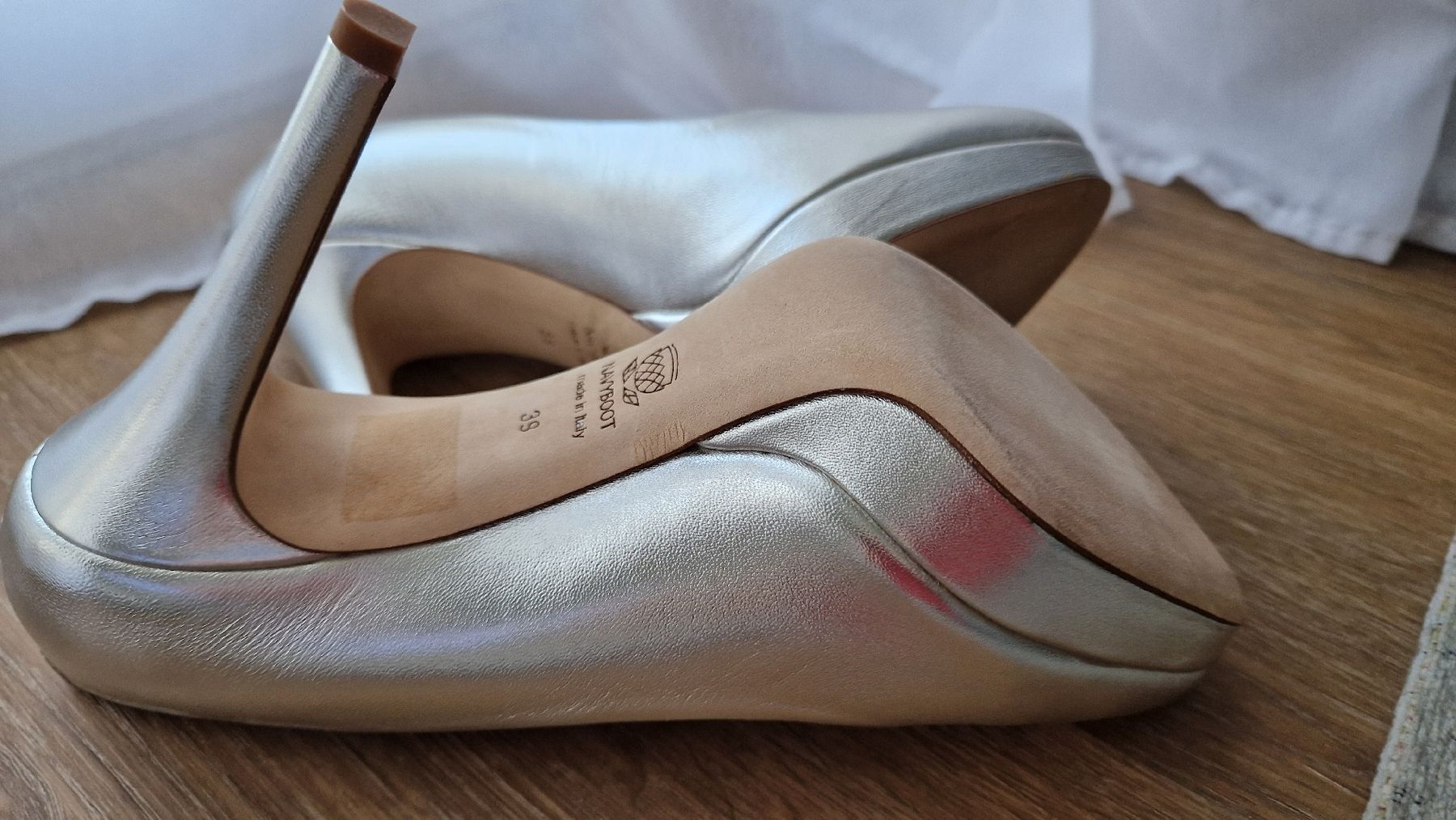 Damenschuhe: Nevyboot pumps NEW – Neu und originalverpackt aus Peseux von Les_Lilas