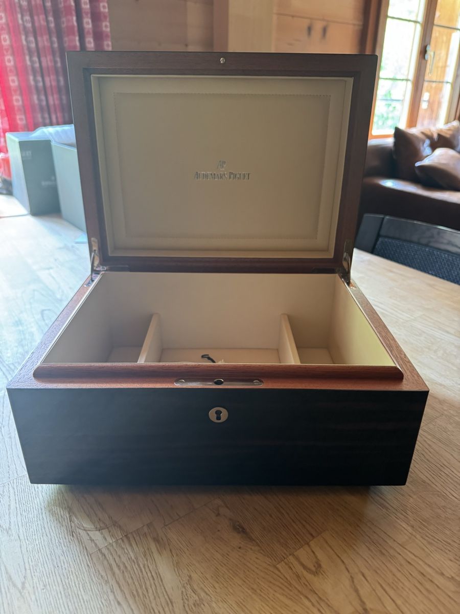 Uhrenboxen: Audemars Piguet Watch Box ! – Neu (gemäss Beschreibung) aus Grund b. Gstaad von ReLuxe 1