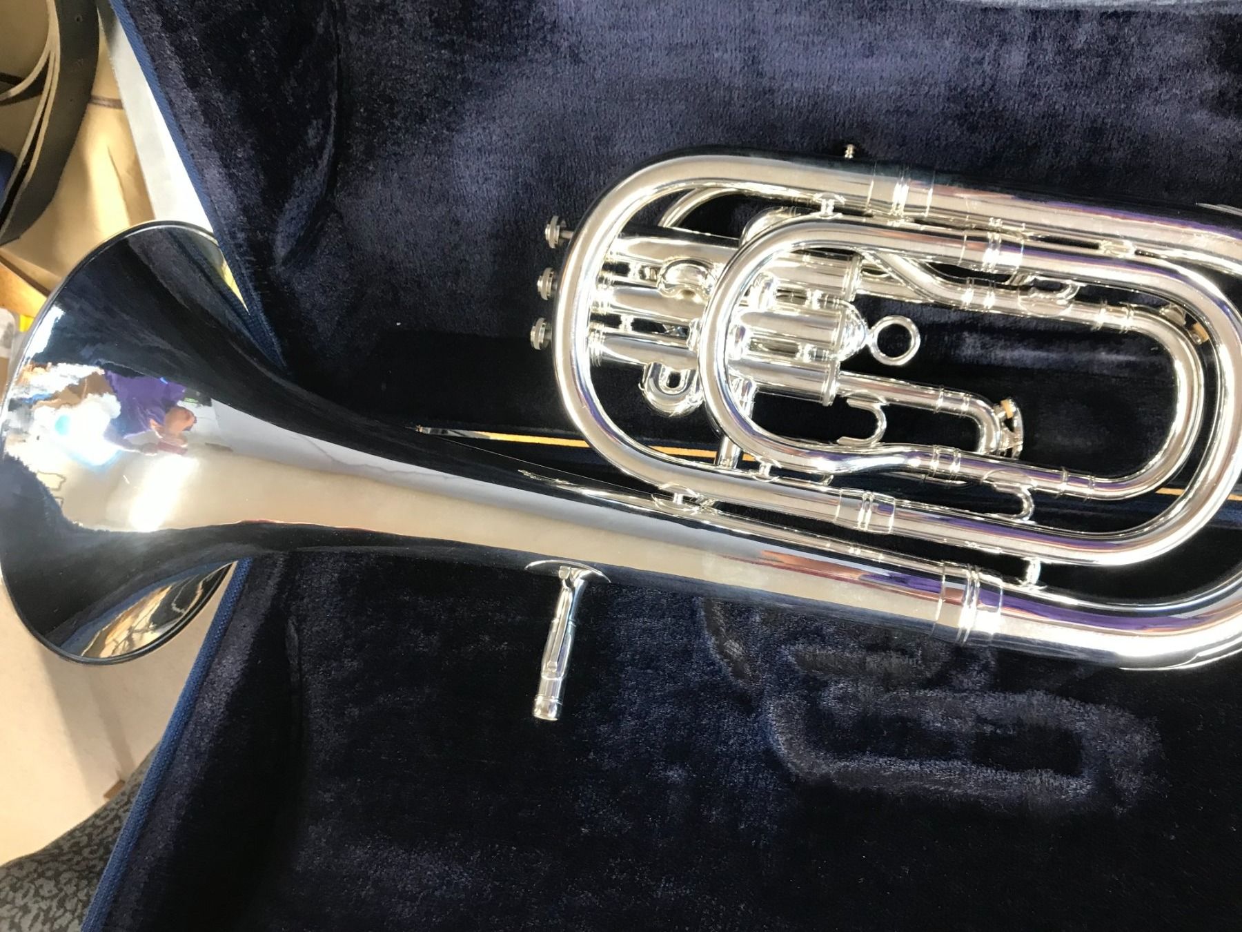 Besson Strumenti musicali: Tenorhorn Sovereign mit Koffer – Usato da Trimbach venduto da Danius 2