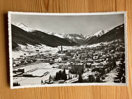 Davos mit Eisbahn und Tinzenhorn - AK 1955