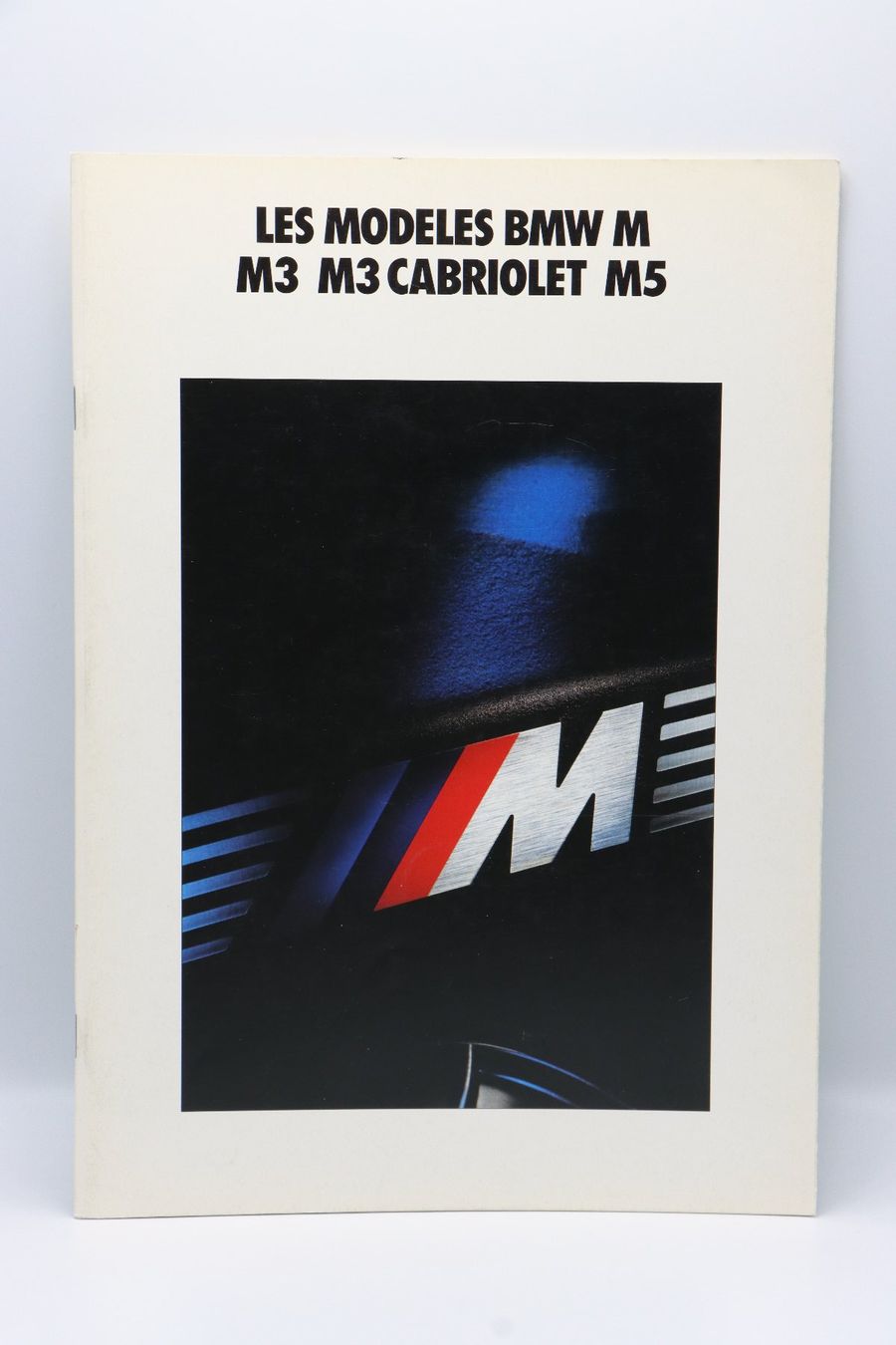 BMW Dokumente: BMW M3 / M3 Cabriolet E30 & BMW M5 E34 1990 Prospekt – Gebraucht aus Bühl b.Aarberg von Collectorpassions