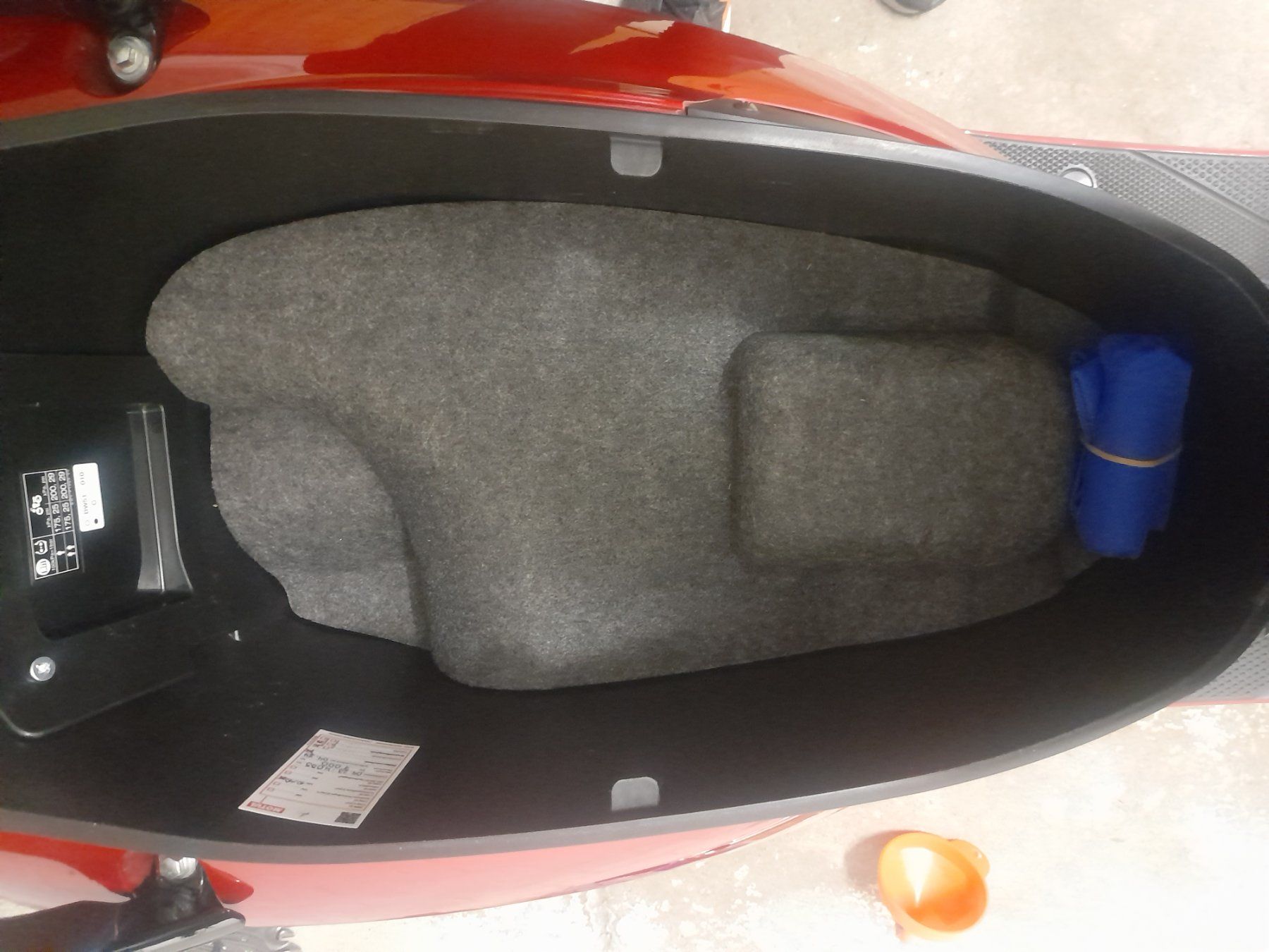 Yamaha Scooter: Yamaha D'Elight Roller mit Topcase – Usato da Lustmühle venduto da chevi03 2