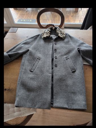 Essentiel Antwerp Mantel Gr.42 Karomuster mit Leopardenkrage
