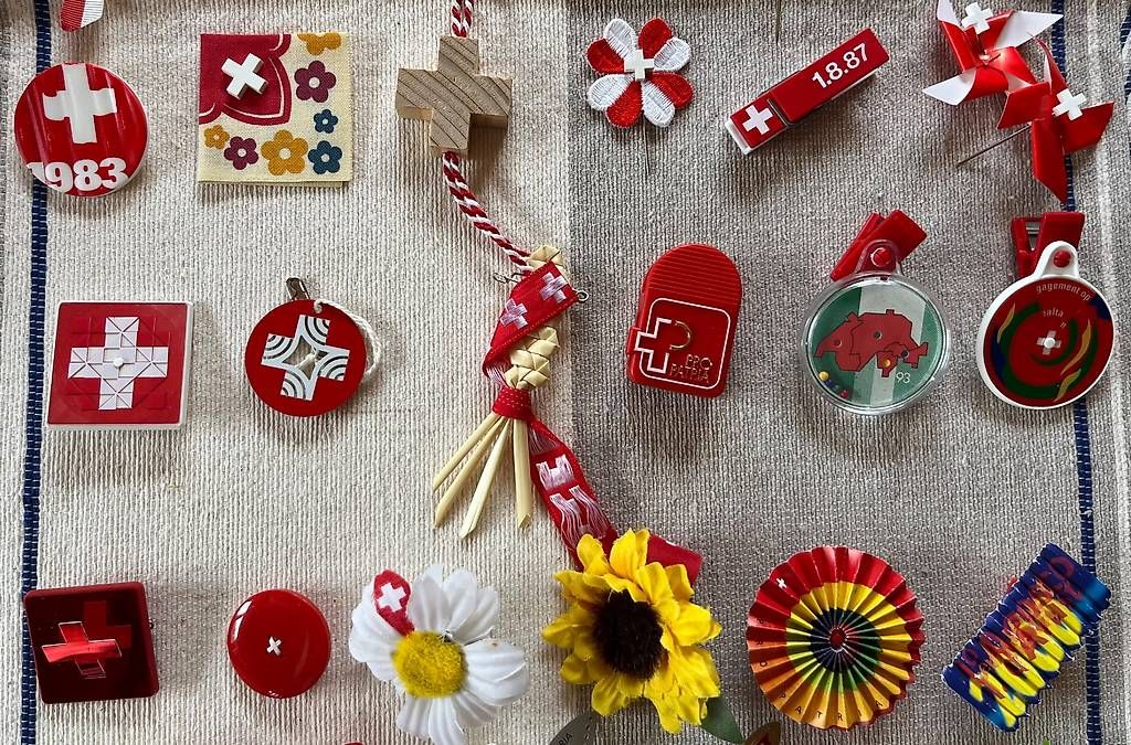Placchette & Badge: 1.-August-Abzeichen Sammlung – Usato da Klosters venduto da lzo_btq5 2