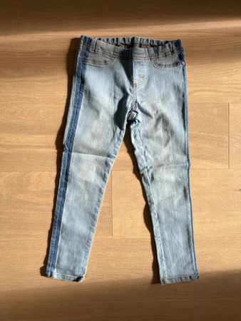 Sommer Jeans für Mädchen, Grösse 128, Top!