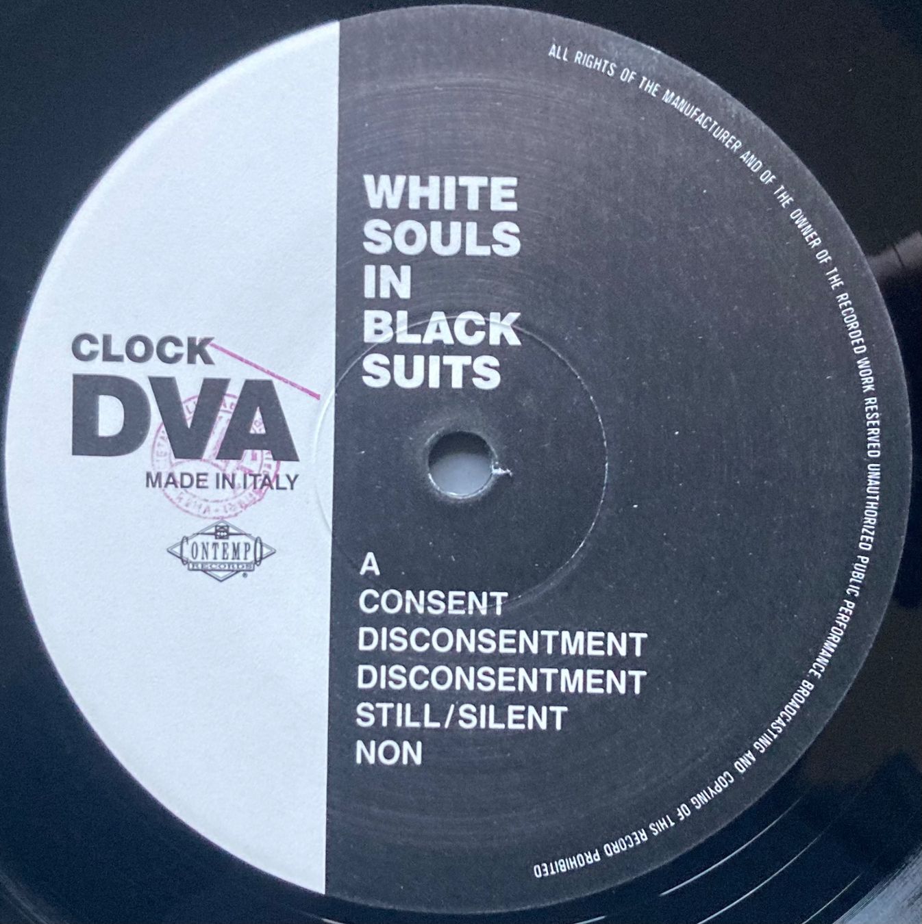 Dischi in vinile: CLOCK DVA - WHITE SOULS IN BACK SUITS – Usato da Poliez-Pittet venduto da Newtown-Records 2
