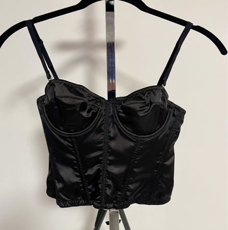 Urban Outfitters - T S, Corset sexy en satin noir