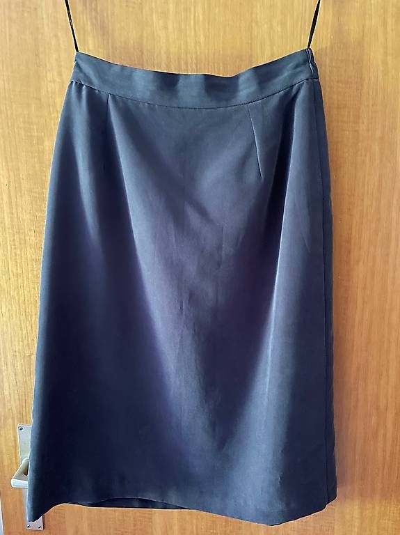 Kleider: Damenkleid – Gebraucht aus Laax GR von sue987 1
