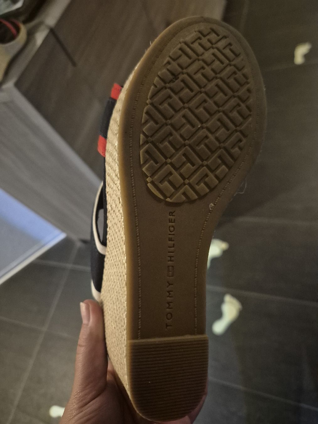 Scarpe da donna: Tommy Hilfiger sandali – Usato da Gampel venduto da ven_s5lq 4