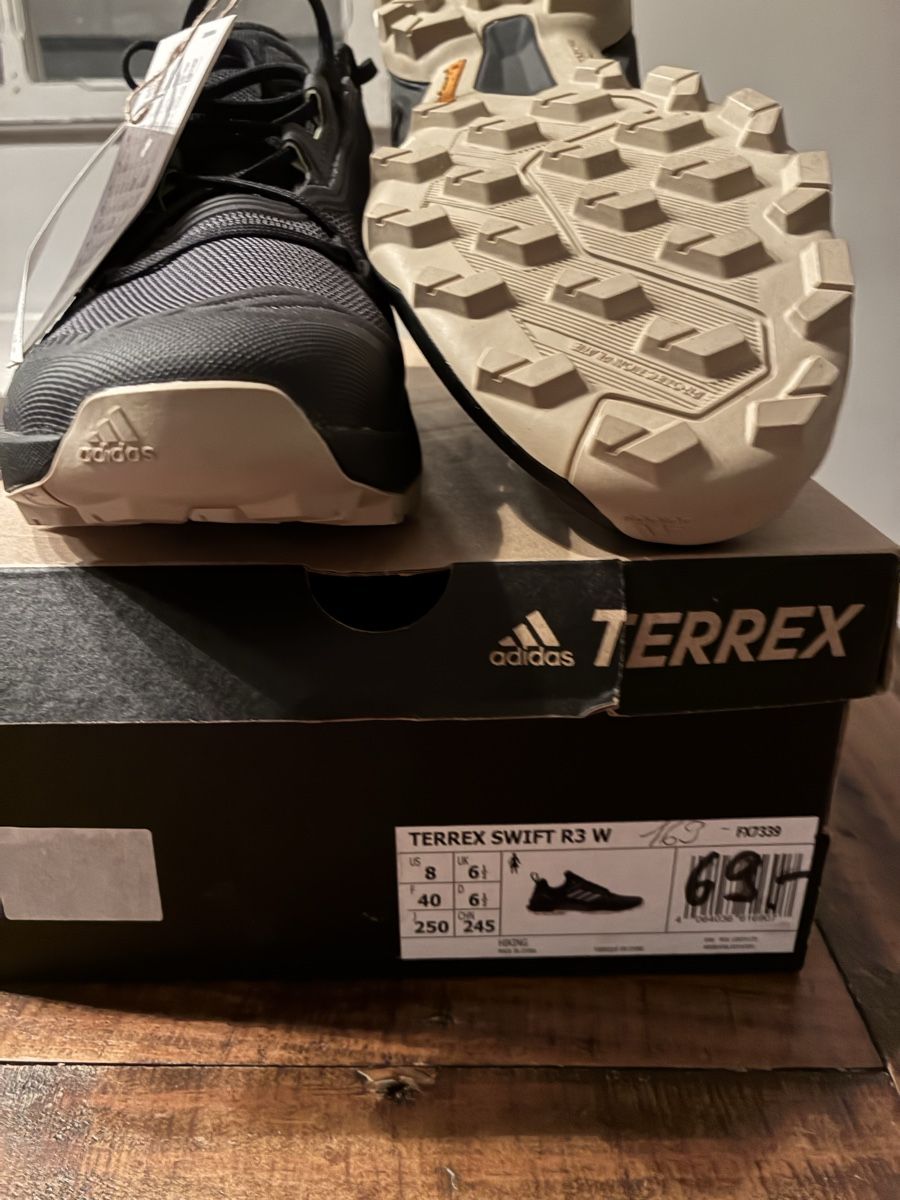Adidas Damenschuhe: Adidas Terrex Swift R3 Wanderschuhe, Grösse 40, Neu!Gortex – Neu und originalverpackt aus Zürich von Msirco