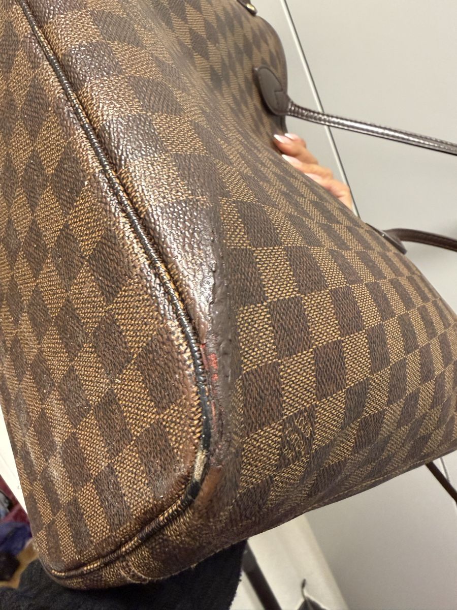 Louis Vuitton Taschen für Damen: Louis Vuitton Neverfull MM, gebraucht mit Gebrauchsspuren. – Gebraucht aus Stäfa von buecher10 1
