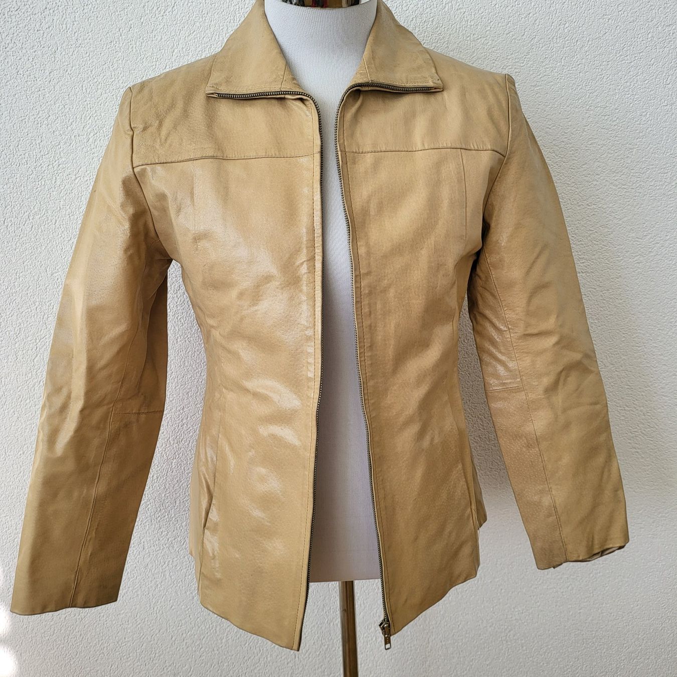 Jacken: Lederjacke, beige, gebraucht, Gr. L – Neu (gemäss Beschreibung) aus Rorschach von mat_5zzq