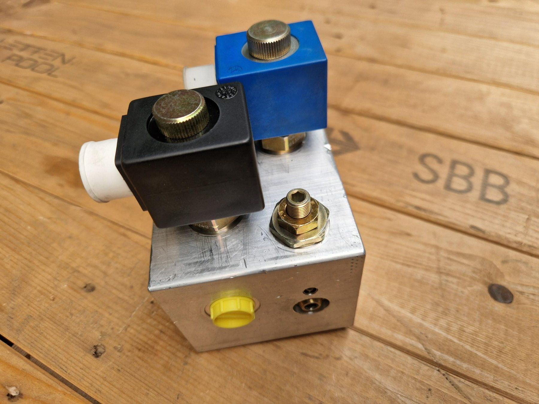 Autoribaltabili: Hydr. Kipperventil Elektromagnetisch, Kipper, Traktor – Nuovo (secondo la descrizione) da Dürnten venduto da Bachtel84 2