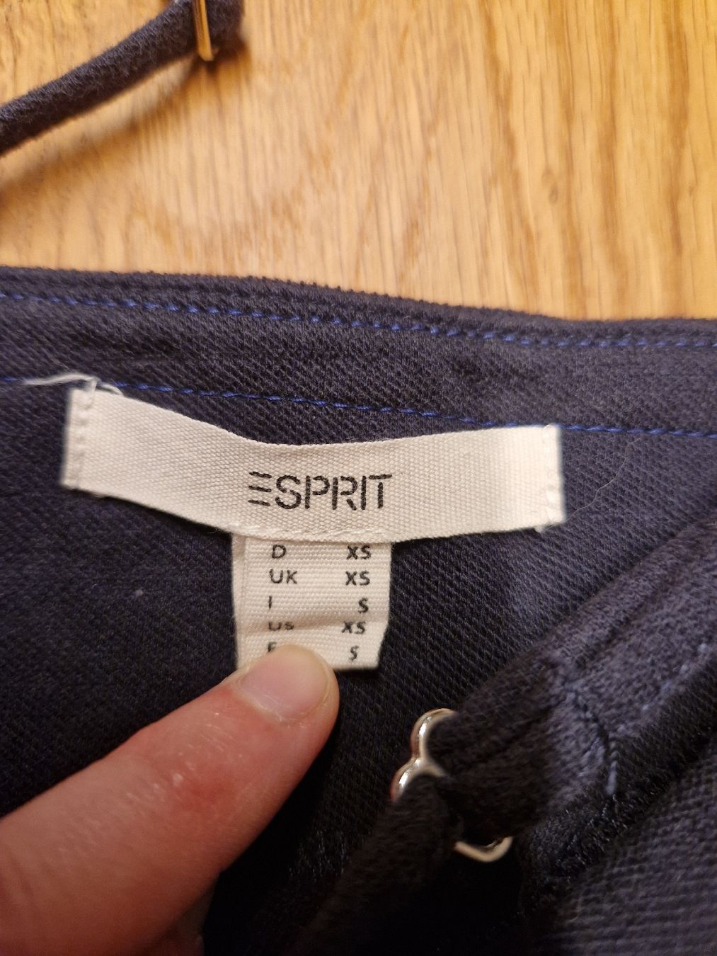Esprit Tute: Esprit Jumpsuit dunkelblau Gr. XS – Nuovo (secondo la descrizione) da Frauenkappelen venduto da sarahgygax_ 1