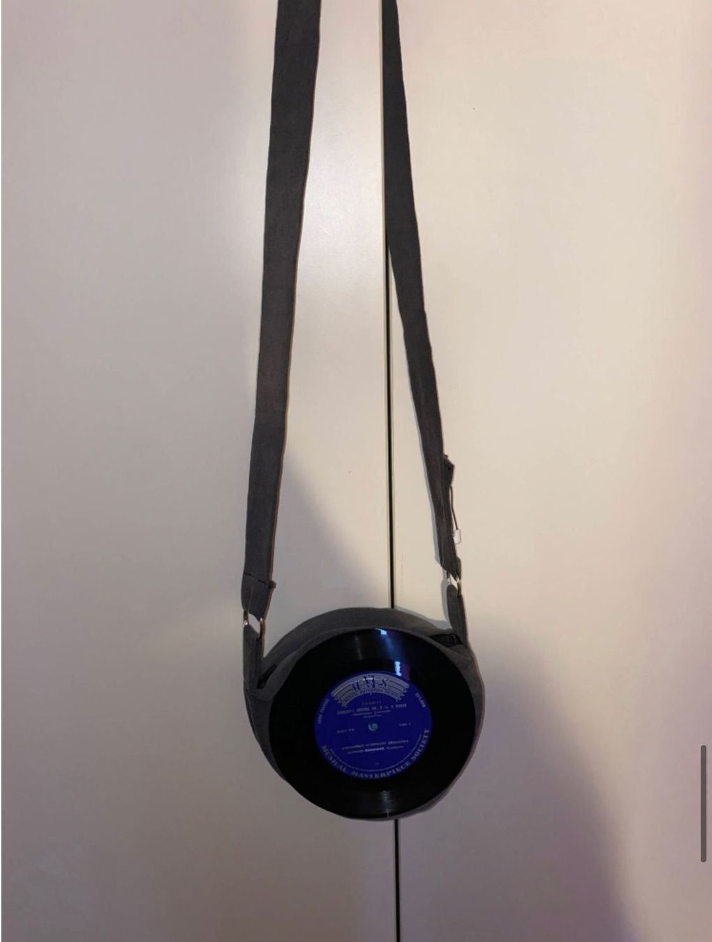 Borse da donna: Umhängetasche aus Schallplatten – Usato da Gränichen venduto da cat_lady
