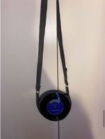 Umhängetasche aus Schallplatten