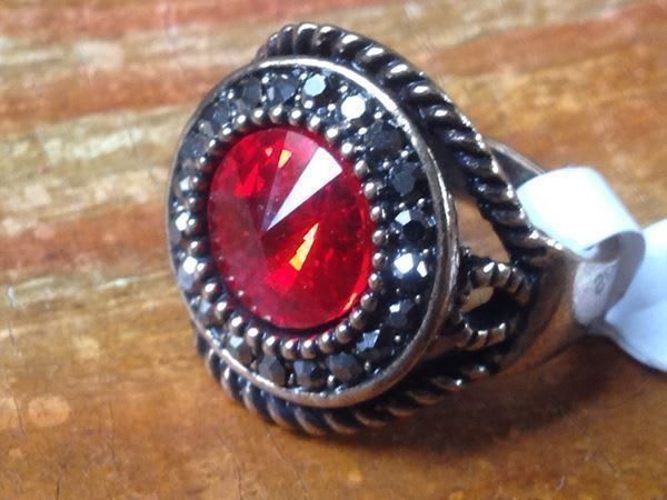 Anelli: Schöner Eleganter Ring Gr. 18 – Nuovo (secondo la descrizione) da Schaffhausen venduto da vintageville