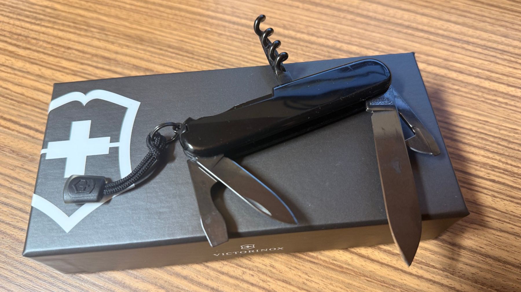 Victorinox Coltelli tascabile: Victorinox ONIX BLACK – Nuovo (secondo la descrizione) da Dallenwil venduto da jeni152 1