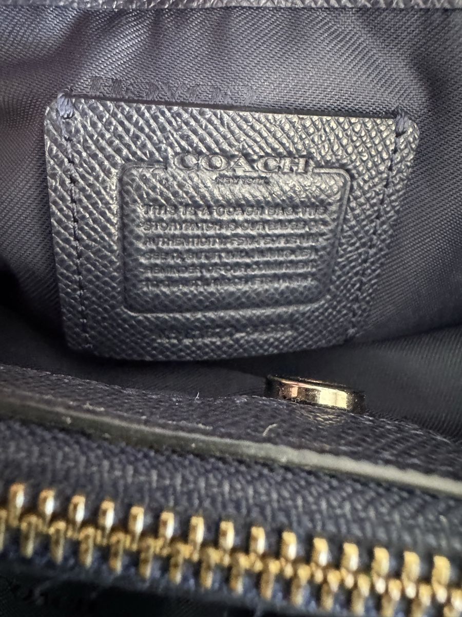Coach Sacs femmes: Original Coach Handtasche Dunkelblau – D'occasion à Vionnaz par b_f_d_r_g 6