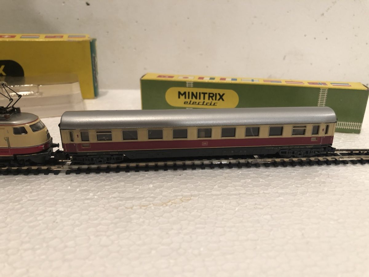 Trix Modellini di ferrovie: Minitrix Eisenbahn Lok und Wagen DB – Usato da Madetswil venduto da Biker100 1