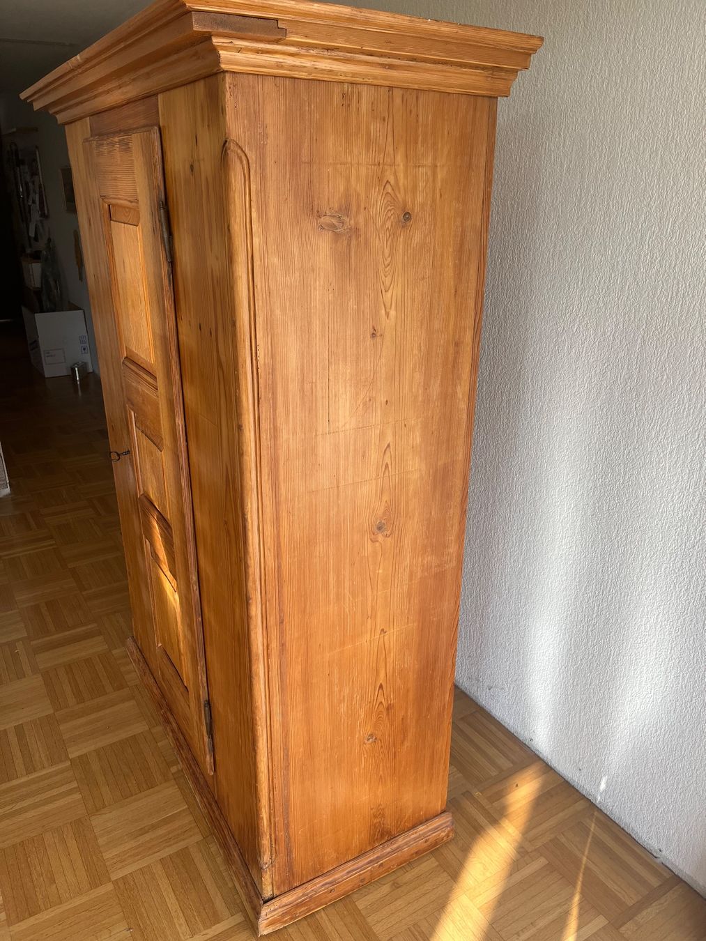 Armadi: Restaurierter Bauernschrank – Usato da Unterägeri venduto da Livel0 1