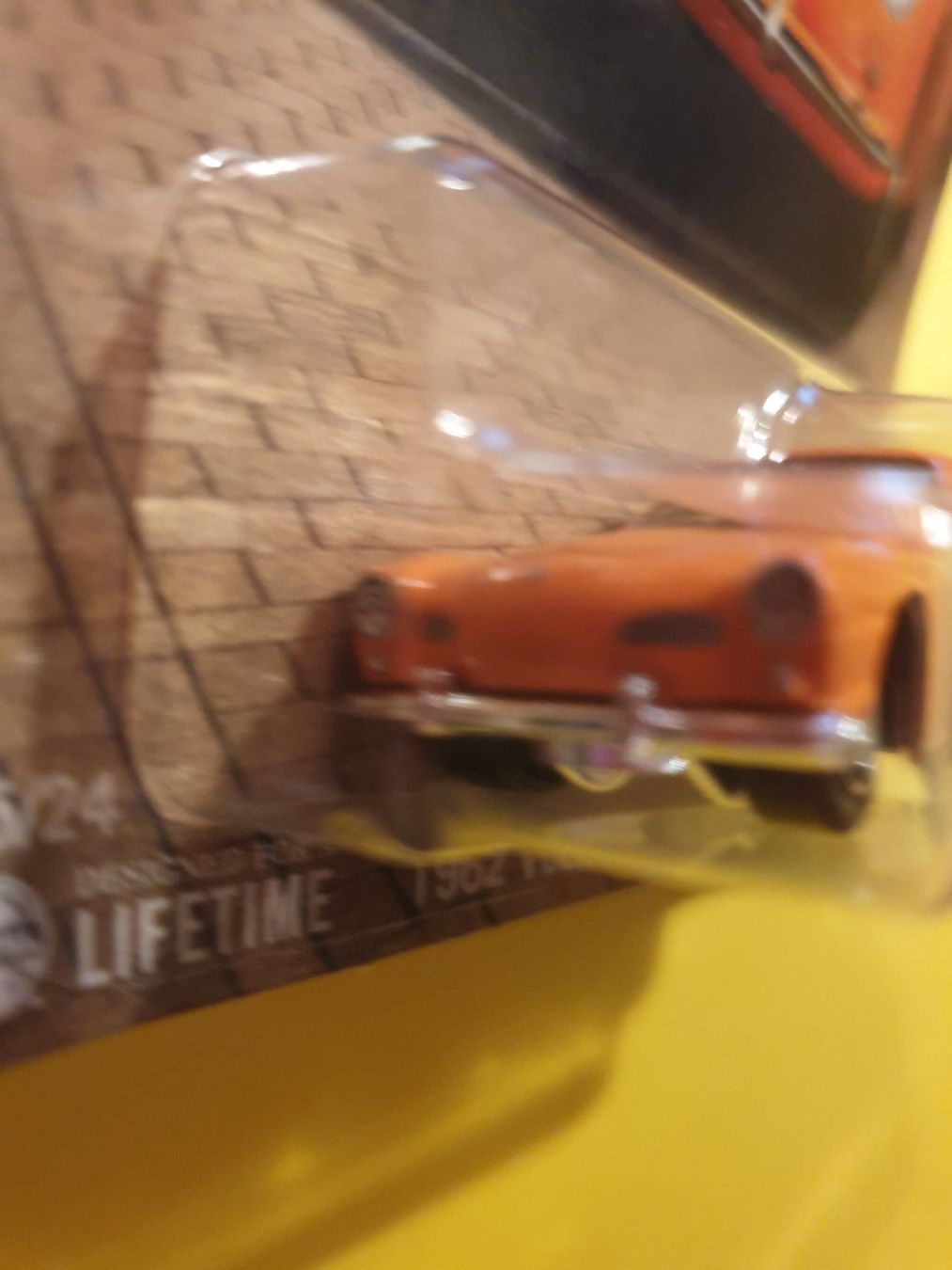 Matchbox Modellautos: Matchbox 1962 VOLKSWAGEN KARMANN GHIA – Neu und originalverpackt aus Oftringen von Rotor 4