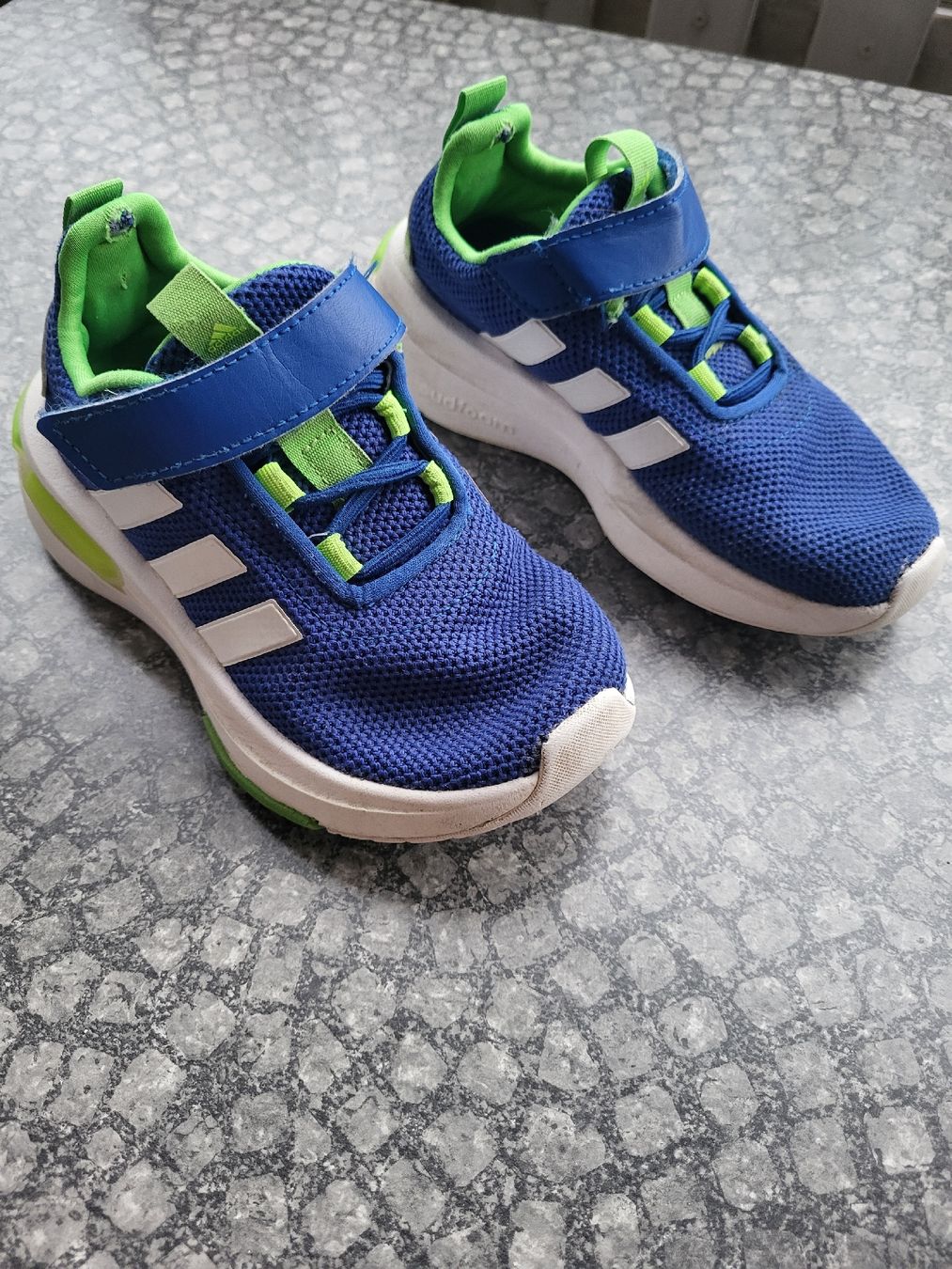 Adidas Scarpe per ragazzi: Adidas Turnschuhe/Sneaker Gr. 28 – Usato da Biel/Bienne venduto da Aare5 1