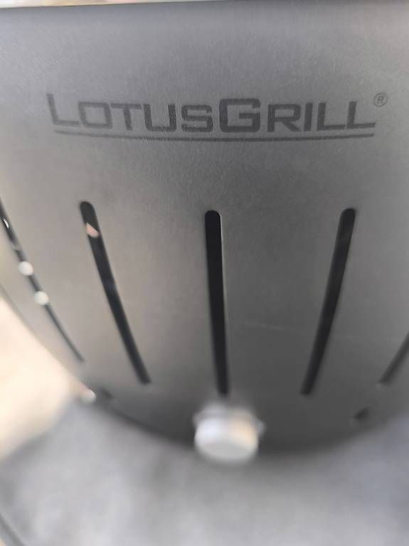 Grils: Lotus Grill  – D'occasion à Walliswil-Nbipp par australien2007