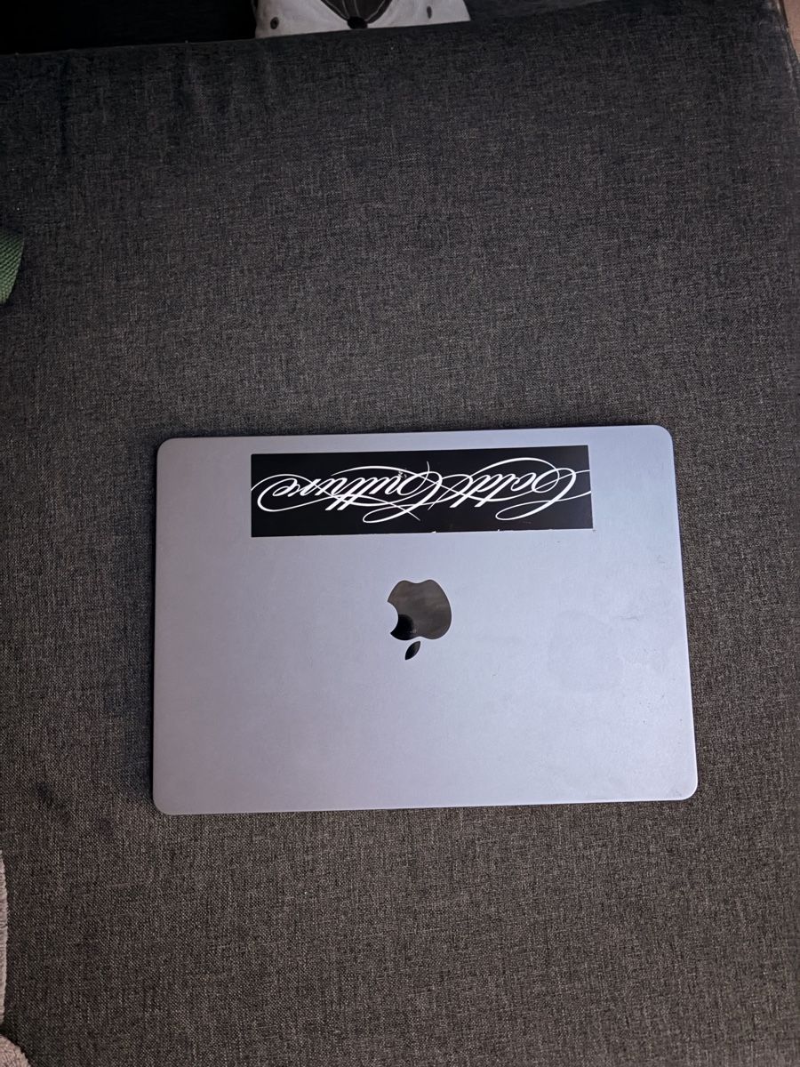 Apple Notebook: MacBook M2 2024 – Usato da Romanel-s-Lausanne venduto da cxrui