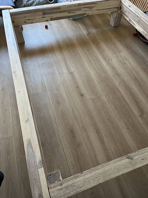 Betten: Lit double 160×200 avec cadre bois + 2 sommiers à lattes – Gebraucht aus Lausanne von melv.09