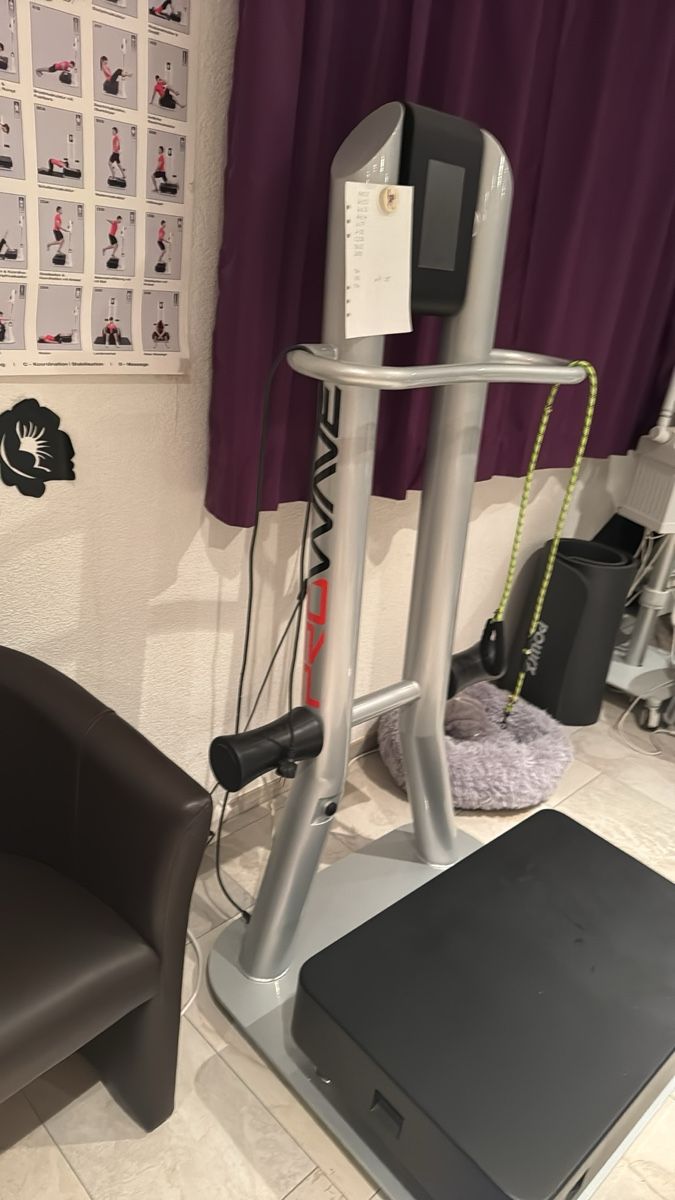 Hometrainer: Prowave 9.00 Silber Profie Vibroplatte – Nuovo (secondo la descrizione) da Seewen SO venduto da Muggi3 1