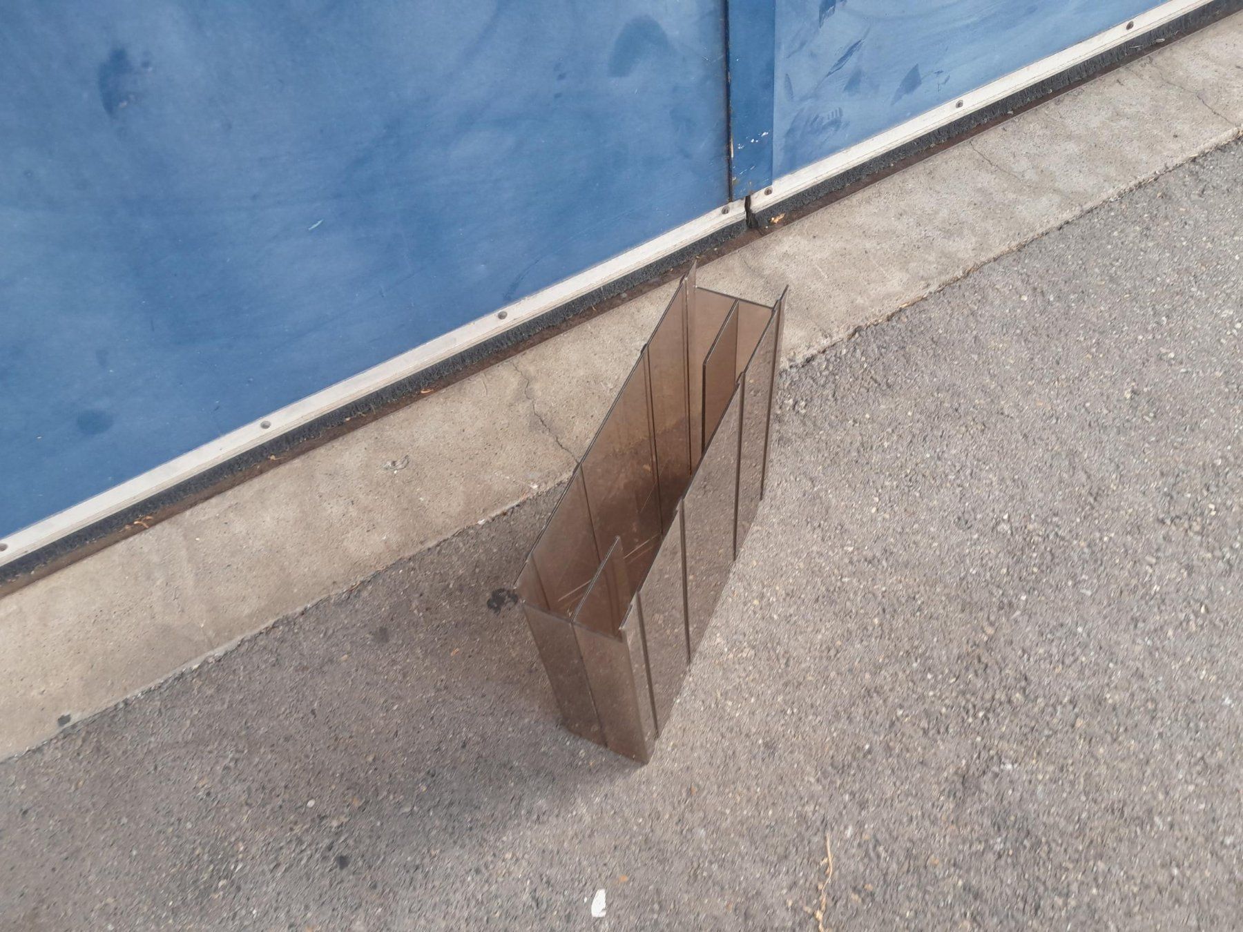 Sonstige Dekorationen & Accessoires: Plexiglas / Acrylglas LP Ständer / Schallplattenständer – Gebraucht aus Männedorf von Bel-view 3