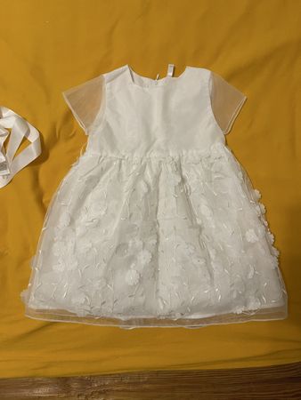 NEUES weißes & festliches Kleidchen / Taufkleid Gr.36 Monate