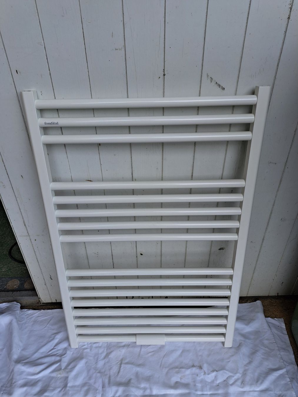 Radiatori: Handtuchradiator 58x85 – Nuovo (secondo la descrizione) da Tegerfelden venduto da Spick67