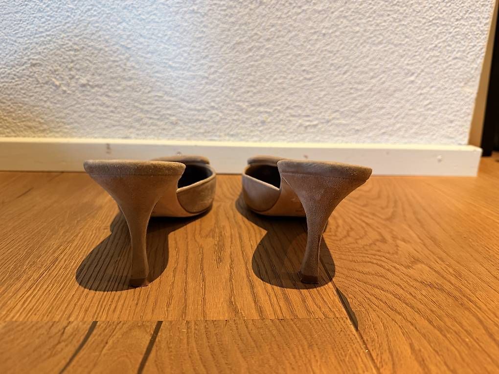 Scarpe da donna: Manolo Blahnik Mules – Usato da Adligenswil venduto da TST04 2