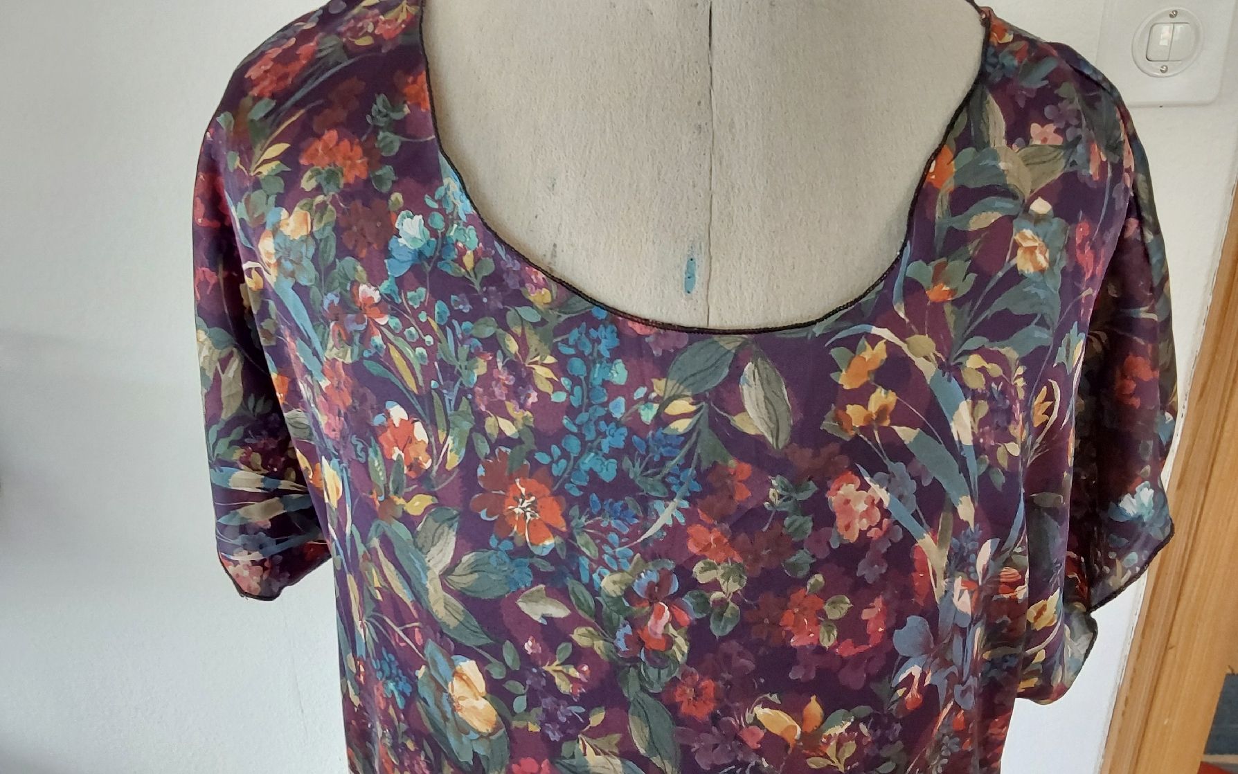 Blusen: Bluse Tunika handgenäht 42 Polyester – Gebraucht aus Köniz von scopello12 1