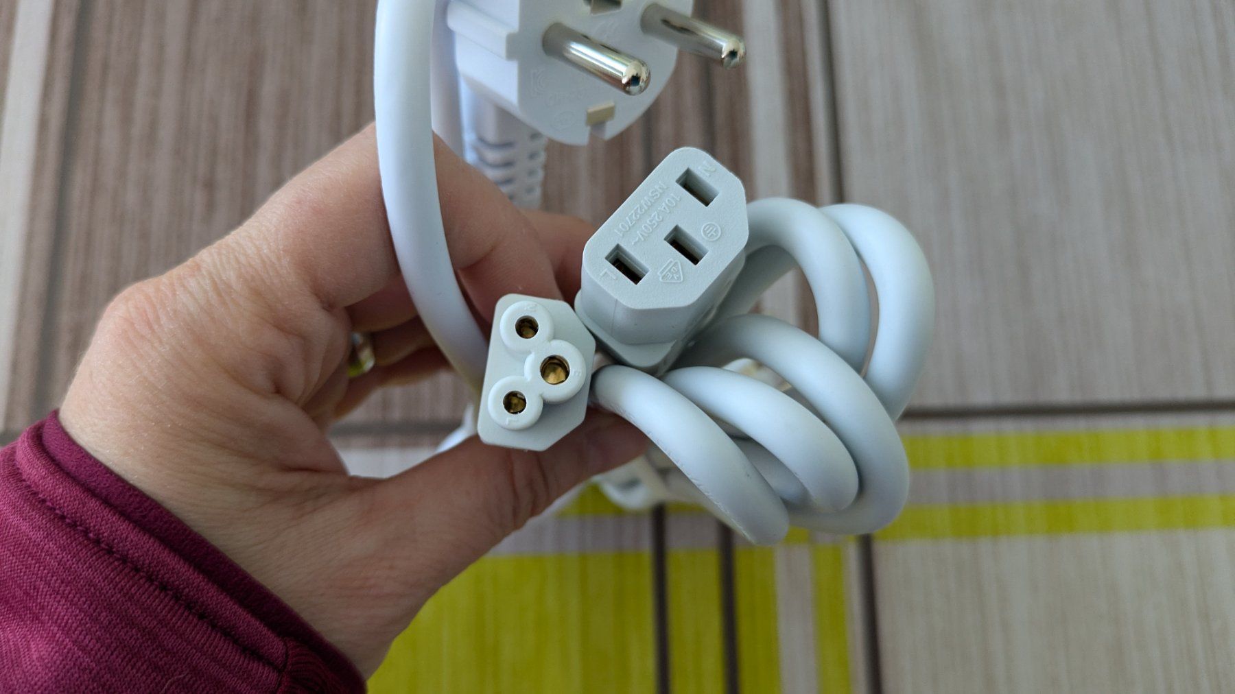 Kabel: Schuko - Deutscher Stecker zu C13 & C5 - Netzkabel – Neu (gemäss Beschreibung) aus Staufen von Fleby84 1