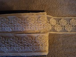 Zauberhaftes Spitzenband mit Blumenmuster, 7 Meter lang (3)