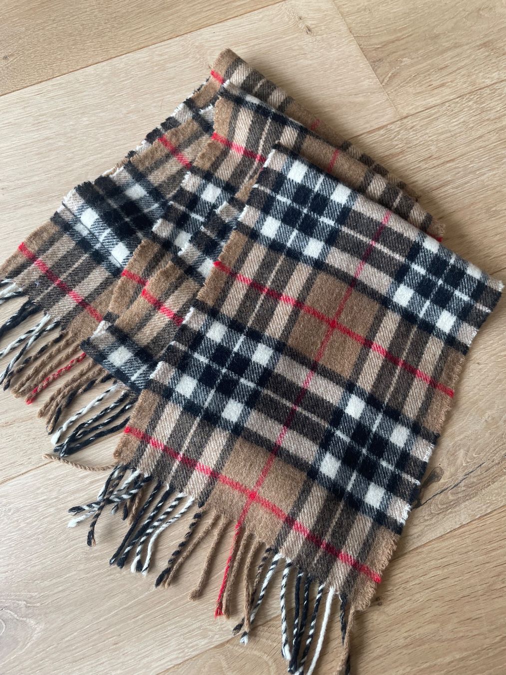Foulard & Sciarpe: Schal 100% Wolle Herstellung UK – Usato da St. Gallen venduto da mpo_5dlc 4
