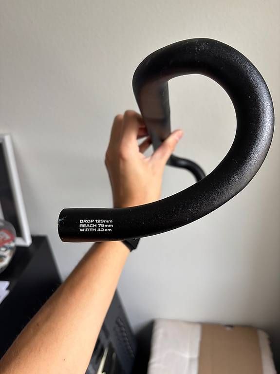 Specialized Pièces détachées: Guidon Specialized Shallow Bend AL 42mm – D'occasion à Neuchâtel par gol_nqf6 2