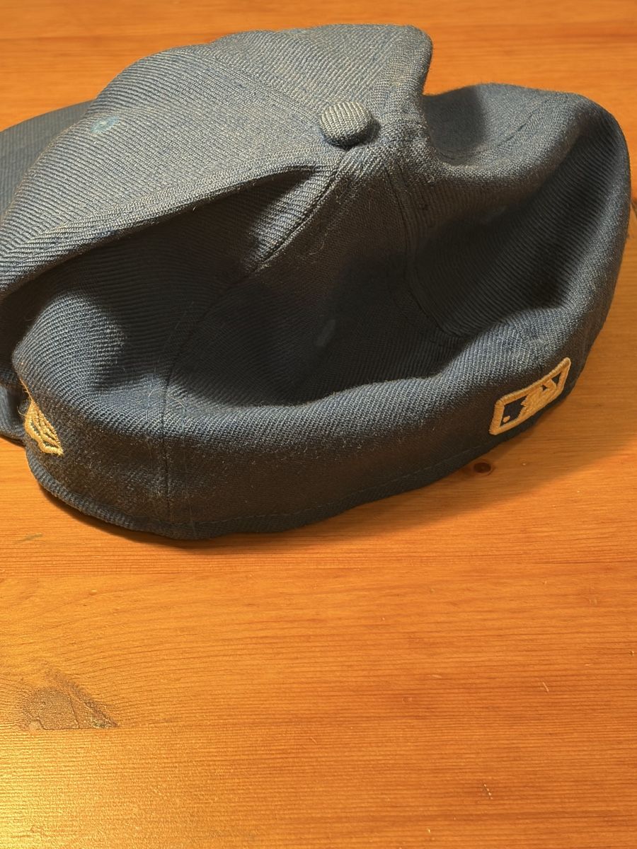 Altro in  Abbigliamento & Accessori: LA Cape Mütze Vintage  – Nuovo (secondo la descrizione) da Fribourg venduto da ani_qj7v 4
