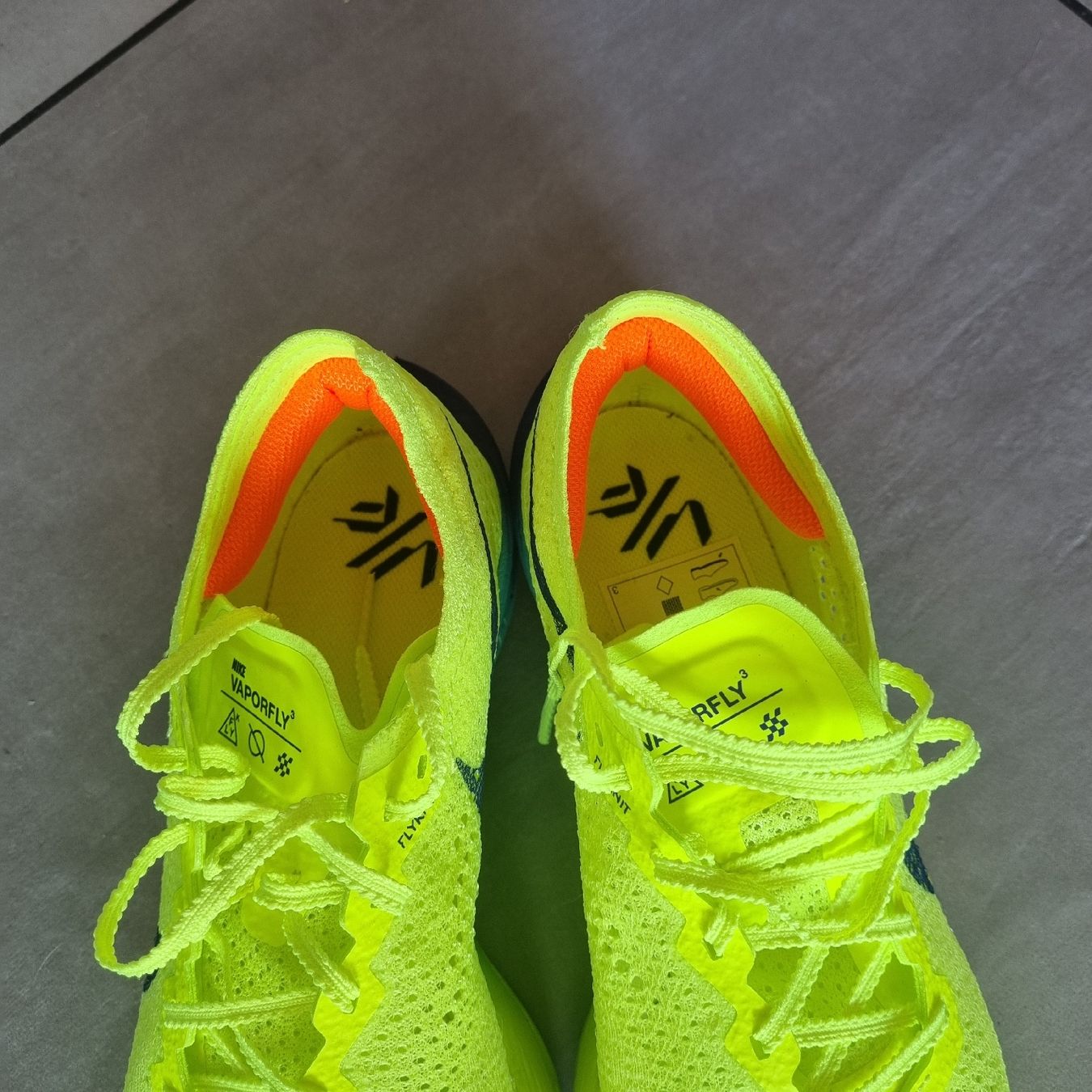 Nike Scarpe da donna: Nike zoom vaporfly nex% 3 – Nuovo e nell'imballaggio originale da Biasca venduto da Siosmart 3