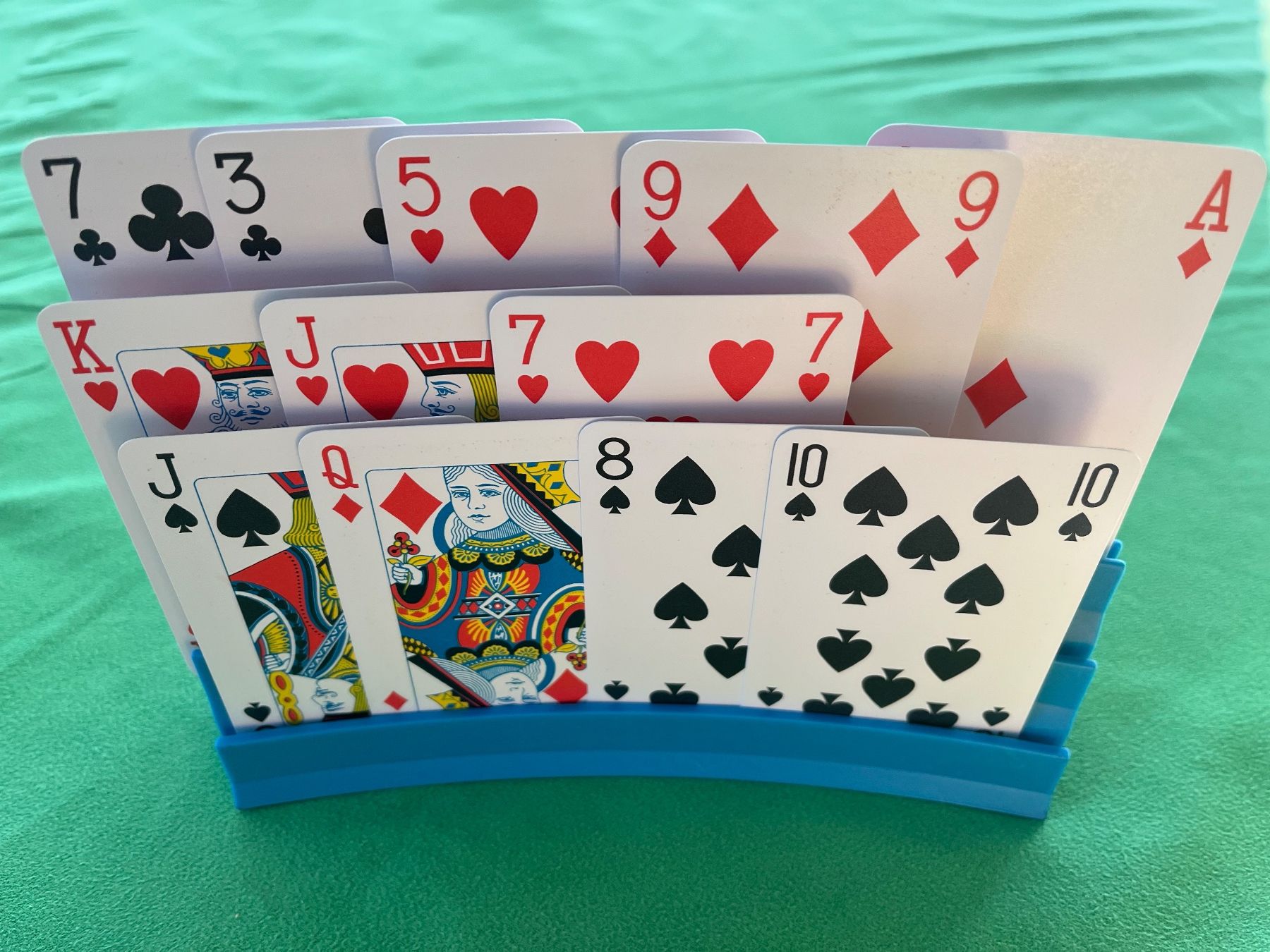 Giochi: Spielkartenhalter, 3-stufig, Kunststoff, Einzelement – Nuovo e nell'imballaggio originale da Neuenkirch venduto da zwimpferspiel 1