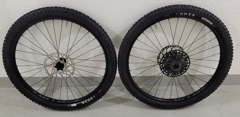 Laufradsatz 29 /700 WTB STX i25 1